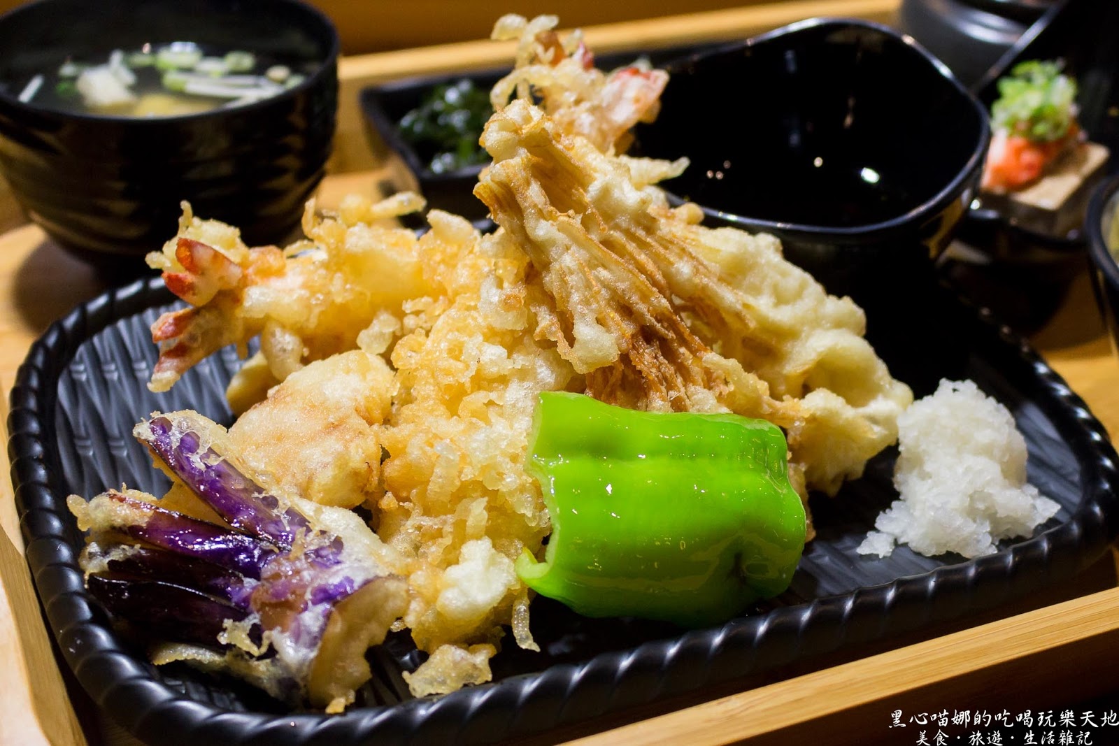 高雄鼓山︱小小醉迷你石頭火鍋 下班小聚,就吃精緻石頭火鍋與日式定食吧!