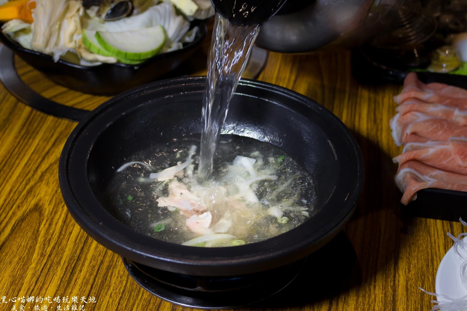 高雄鼓山︱小小醉迷你石頭火鍋 下班小聚,就吃精緻石頭火鍋與日式定食吧!