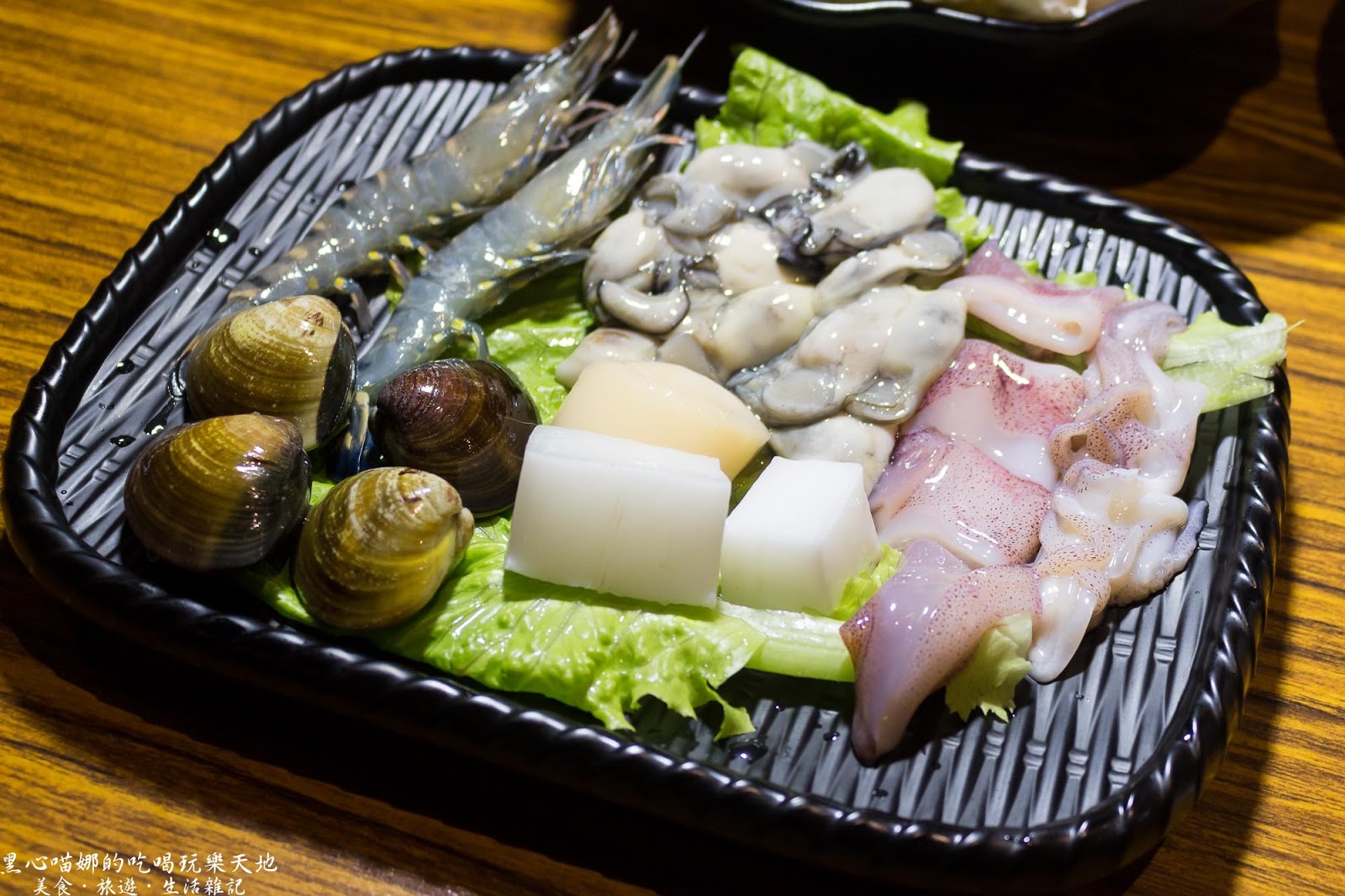 高雄鼓山︱小小醉迷你石頭火鍋 下班小聚,就吃精緻石頭火鍋與日式定食吧!