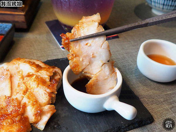 我流精緻烤物餐廳:我流精緻烤物,串燒結合酒吧裝潢,還有大螢幕可以邊吃烤物邊看球賽~