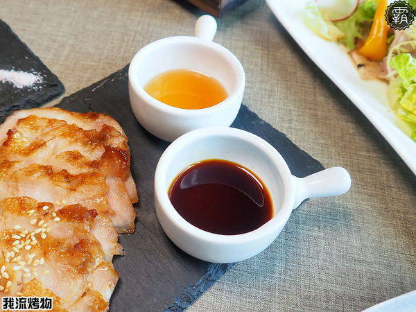 我流精緻烤物餐廳:我流精緻烤物,串燒結合酒吧裝潢,還有大螢幕可以邊吃烤物邊看球賽~