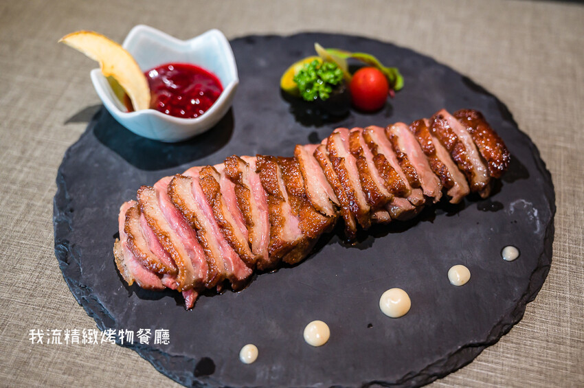 ｜台中美食｜我流精緻烤物餐廳，創意料理、精緻烤物，K歌房挑戰高分送龍蝦，每個月推出各種優惠活動 - Hallo！I'm 婷兒