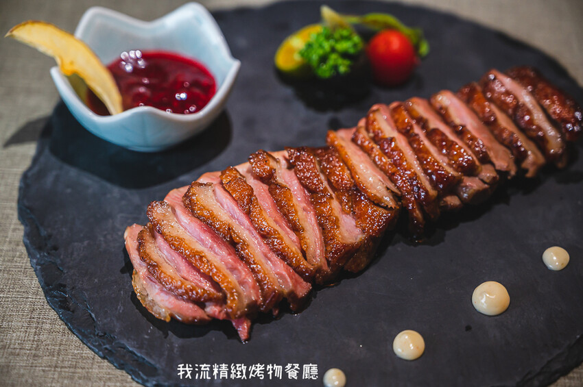 ｜台中美食｜我流精緻烤物餐廳，創意料理、精緻烤物，K歌房挑戰高分送龍蝦，每個月推出各種優惠活動 - Hallo！I'm 婷兒