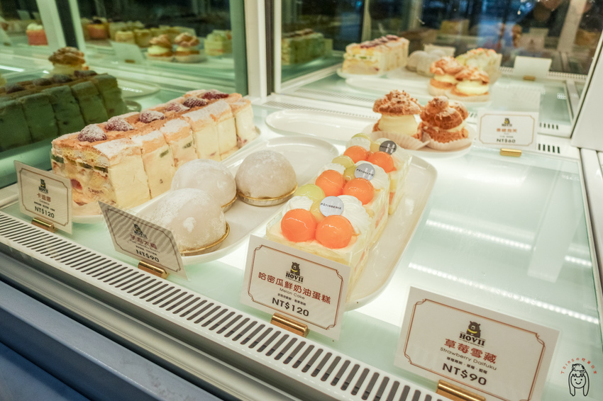 高雄下午茶 隱藏版IG網美咖啡廳，有世界最濃郁抹茶冰淇淋，還有高貴不貴的餐點、手作甜點及手作麵包喔！