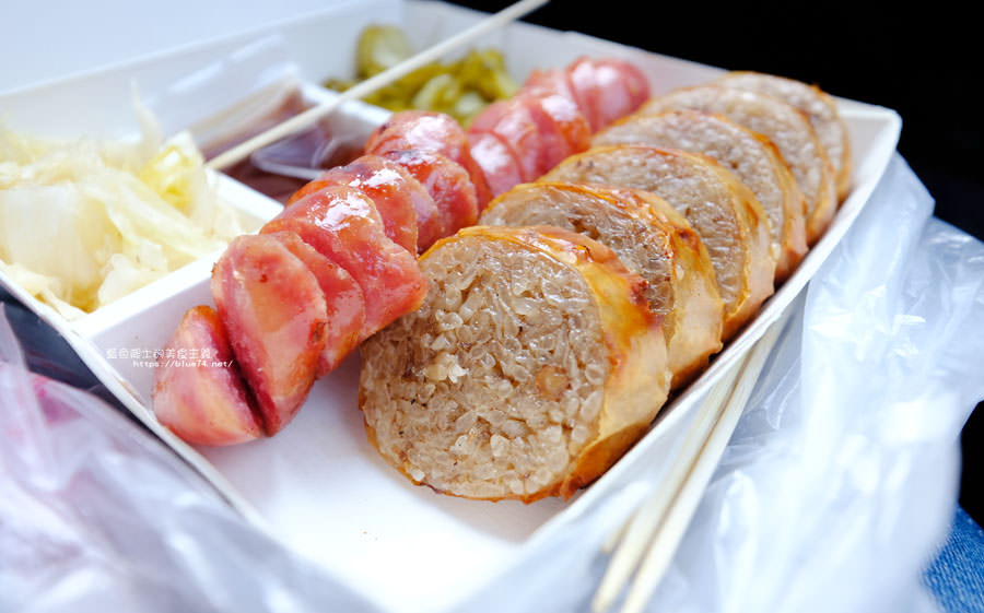 台中烏日│巧之房傳統小吃美食餐車-出沒遊走台中和彰化.脆皮大腸和花生糯米腸大推.鹹豬肉不要錯過 - 藍色起士的美食主義