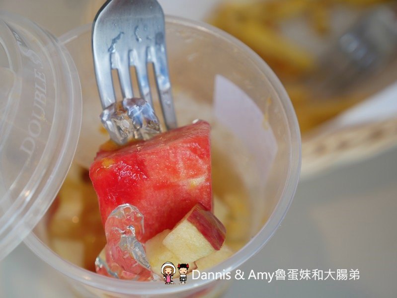 《新竹巨城附近不限時餐廳》菓然Just Juice 新竹巨城旗艦店。全新竹最美的果汁店。每日特餐平價好吃。澡堂湯屋風格好拍照少女心大噴發 ︱（影片）