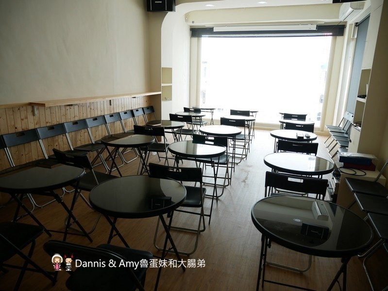 《新竹巨城附近不限時餐廳》菓然Just Juice 新竹巨城旗艦店。全新竹最美的果汁店。每日特餐平價好吃。澡堂湯屋風格好拍照少女心大噴發 ︱（影片）