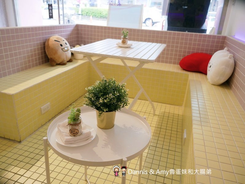 《新竹巨城附近不限時餐廳》菓然Just Juice 新竹巨城旗艦店。全新竹最美的果汁店。每日特餐平價好吃。澡堂湯屋風格好拍照少女心大噴發 ︱（影片）