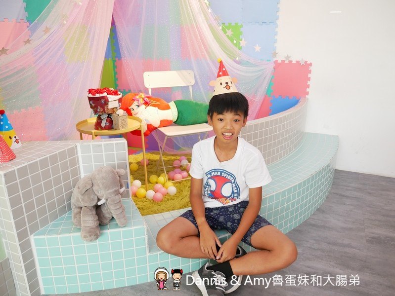 《新竹巨城附近不限時餐廳》菓然Just Juice 新竹巨城旗艦店。全新竹最美的果汁店。每日特餐平價好吃。澡堂湯屋風格好拍照少女心大噴發 ︱（影片）