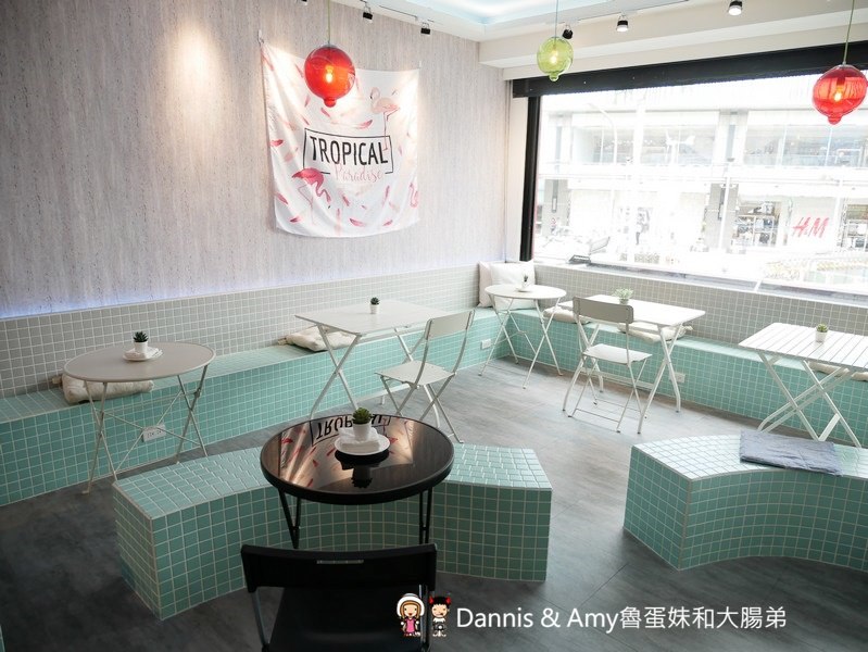 《新竹巨城附近不限時餐廳》菓然Just Juice 新竹巨城旗艦店。全新竹最美的果汁店。每日特餐平價好吃。澡堂湯屋風格好拍照少女心大噴發 ︱（影片）