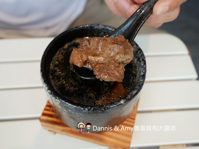 《新竹巨城附近不限時餐廳》菓然Just Juice 新竹巨城旗艦店。全新竹最美的果汁店。每日特餐平價好吃。澡堂湯屋風格好拍照少女心大噴發 ︱（影片）