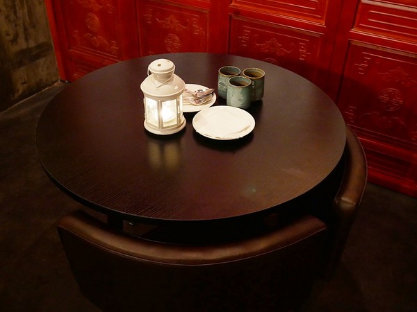 瑰秘:瑰秘餐酒館-台北六張犁站餐酒館 濃濃中國風裝潢超有特色 酒品外型搶眼 IG打卡超吸睛 餐點夠水準 搭著酒享受愉快夜晚