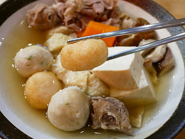 紅屋頂：紅屋頂關東煮-逢甲特色關東煮  煮物、烤物、炸物一次享受  也能品嘗原住民特色手作料裡