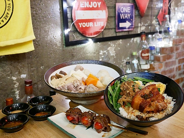 紅屋頂：紅屋頂關東煮-逢甲特色關東煮  煮物、烤物、炸物一次享受  也能品嘗原住民特色手作料裡