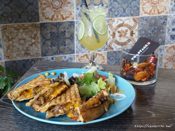 TOASTAGE土司盛世:台中美食│Toastage 土司盛世〃起司控們注意!超邪惡勘西美食登場啦~