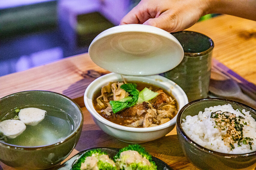 台南市中西區永樂町鼓茶樓|只有這裡才有的獨特體驗!百年老屋吃美食欣賞答嘴鼓表演