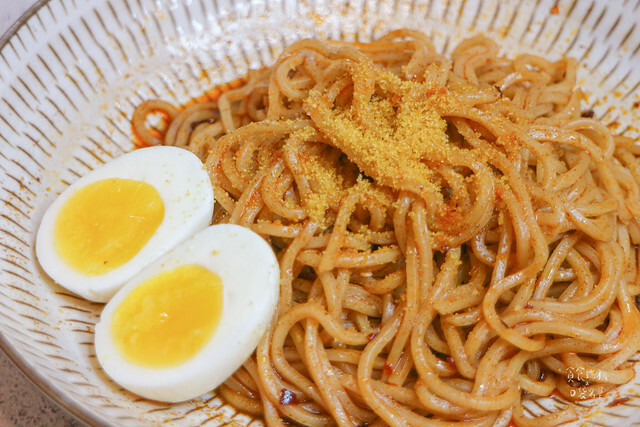 【宅配美食】新鮮看的見，金黃烏魚子入拌麵，滾水下鍋40秒起鍋麵條好Q彈｜鮮凍拌麵｜鯉魚好料理