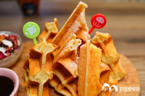 Homing Cafe：【羅東下午茶】Homing Cafe歸巢咖啡｜不只下午茶甜點還有美味燒肉飯和關東煮