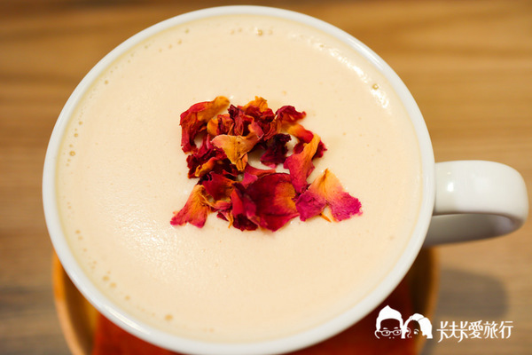 Homing Cafe：【羅東下午茶】Homing Cafe歸巢咖啡｜不只下午茶甜點還有美味燒肉飯和關東煮