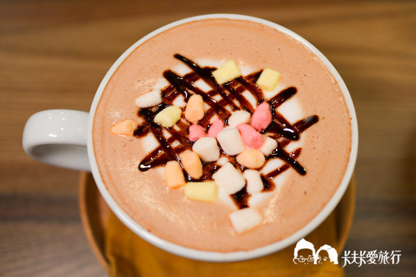 Homing Cafe：【羅東下午茶】Homing Cafe歸巢咖啡｜不只下午茶甜點還有美味燒肉飯和關東煮