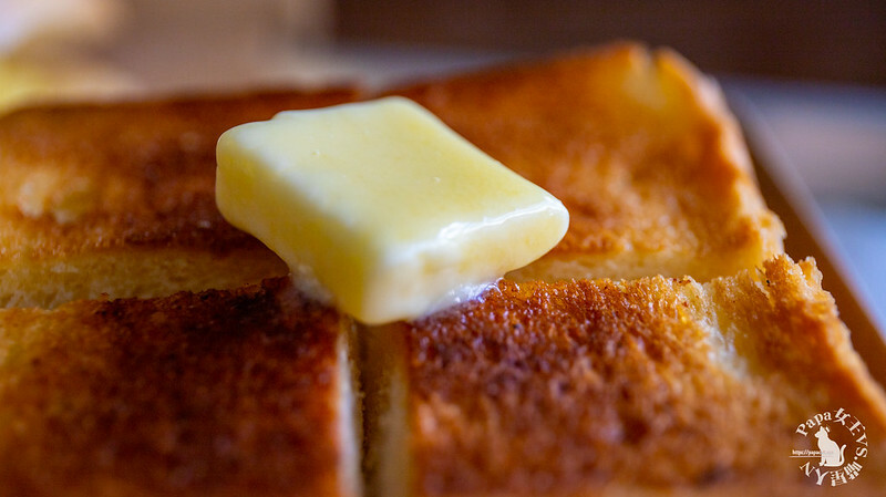 台中西區 ｜早午餐  harumarupan   春丸餐包製造所-街邊店－超過30款日式餐包滿足各種想吃甜／鹹的心-葷素可