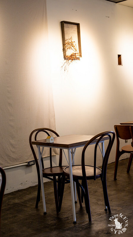 台中西區 ｜早午餐  harumarupan   春丸餐包製造所-街邊店－超過30款日式餐包滿足各種想吃甜／鹹的心-葷素可