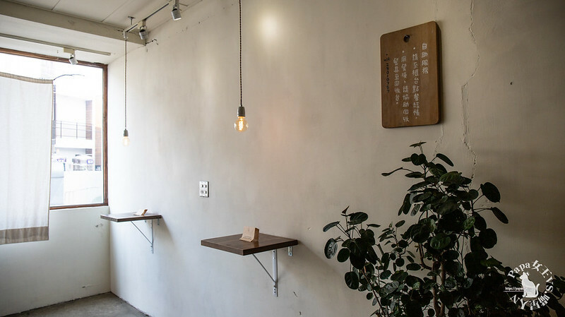 台中西區 ｜早午餐  harumarupan   春丸餐包製造所-街邊店－超過30款日式餐包滿足各種想吃甜／鹹的心-葷素可