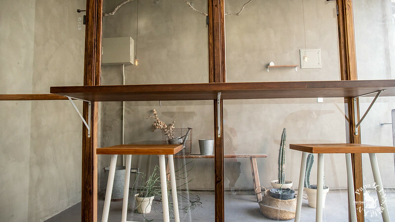 台中西區 ｜早午餐  harumarupan   春丸餐包製造所-街邊店－超過30款日式餐包滿足各種想吃甜／鹹的心-葷素可