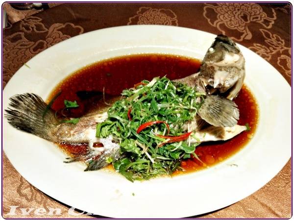 雅園新潮(總店)：《台中市婚宴餐廳》2018.06.24參加友人娶媳的婚宴在『雅園新潮旗鑑店-新潮廳』