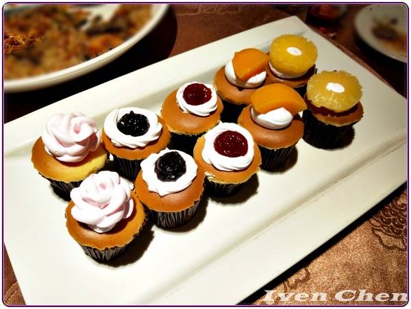 雅園新潮(總店)：《台中市婚宴餐廳》2018.06.24參加友人娶媳的婚宴在『雅園新潮旗鑑店-新潮廳』