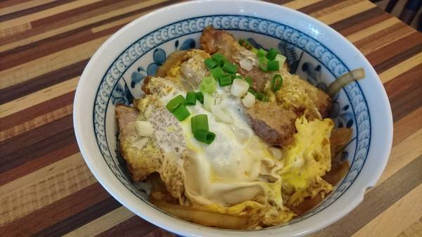 根津食堂:高雄~根津食堂~平價創意美食~超推麻油雞拉麵~