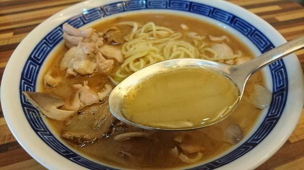 根津食堂:高雄~根津食堂~平價創意美食~超推麻油雞拉麵~