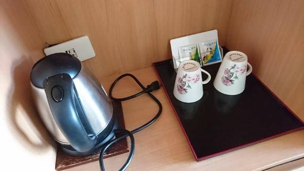 合歡山國家森林遊樂區-松雪樓:南投~合歡山國家森林遊樂區~松雪樓~白茫茫的雪景美不勝收~DIY動手作雪人~真是太有趣了~