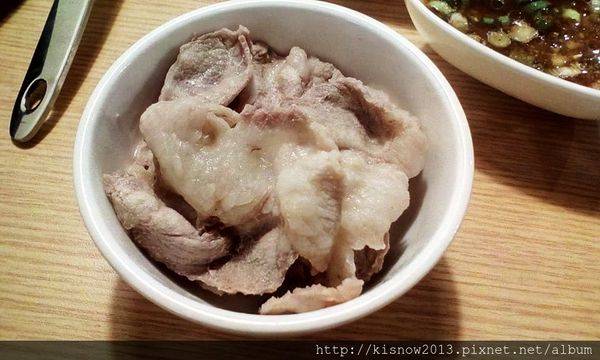 鍋裡鍋物15-梅花豬肉.jpg