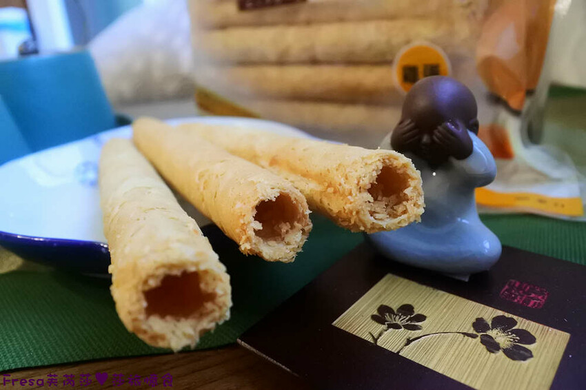 嘉義蛋捲【品香蛋捲】新品鳳凰捲肉鬆芝麻花生！香脆濃郁蛋捲一支支超唰嘴│嘉義後火車站│嘉義伴手禮 - Fresa芙芮莎♥莎旅憶食