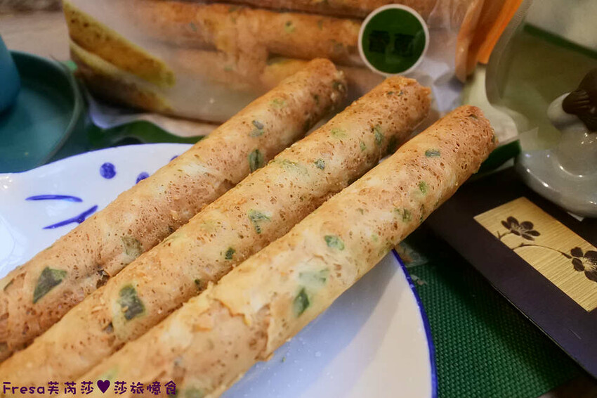 嘉義蛋捲【品香蛋捲】新品鳳凰捲肉鬆芝麻花生！香脆濃郁蛋捲一支支超唰嘴│嘉義後火車站│嘉義伴手禮 - Fresa芙芮莎♥莎旅憶食