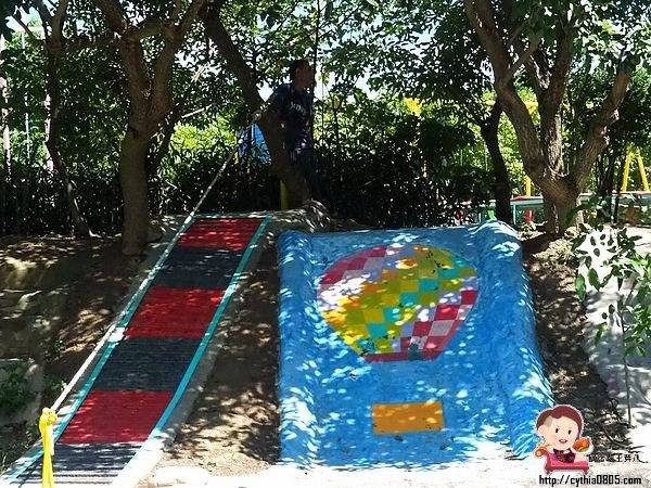 桃園中壢景點-台灣地景花園-免費入園超大場地，戲水池遊樂設施隨你玩，暑假放生小孩新去處 @民宿女王芽月-美食.旅遊.全台趴趴走