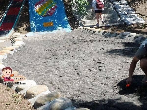 桃園中壢景點-台灣地景花園-免費入園超大場地，戲水池遊樂設施隨你玩，暑假放生小孩新去處 @民宿女王芽月-美食.旅遊.全台趴趴走