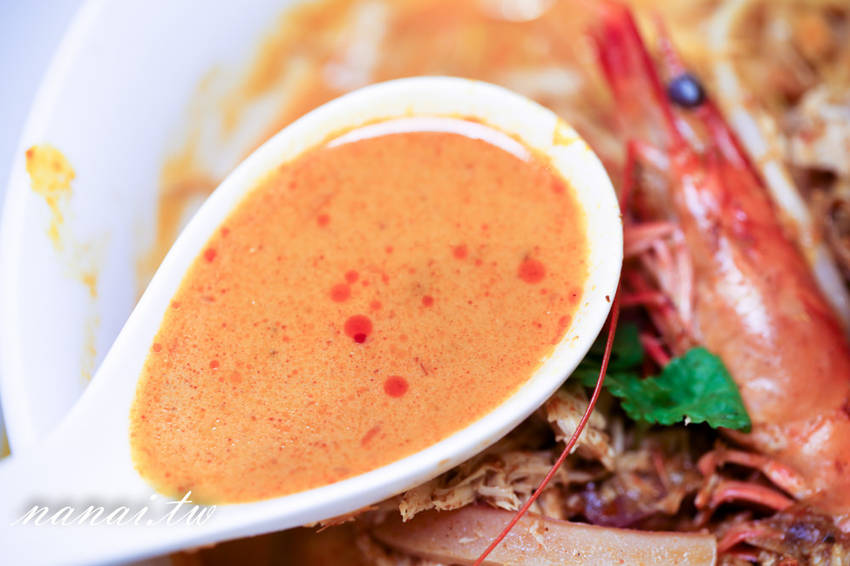 MAMAK檔星馬料理中科店。JMall商場新開幕,正宗馬來西亞風味餐廳,大推咖哩海鮮叻沙麵,紅塔餅 - Nana愛旅行札記