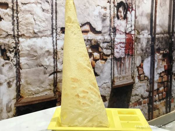 Mamak檔星馬料理(中科店)：台中美食│Mamak檔星馬料理-中科店〃JMALL新開張，IG熱門打卡點，正宗馬來西亞風味料理，激推塔餅～