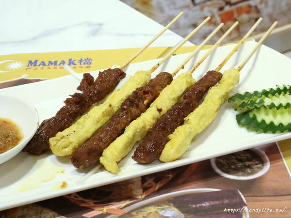 Mamak檔星馬料理(中科店)：台中美食│Mamak檔星馬料理-中科店〃JMALL新開張，IG熱門打卡點，正宗馬來西亞風味料理，激推塔餅～