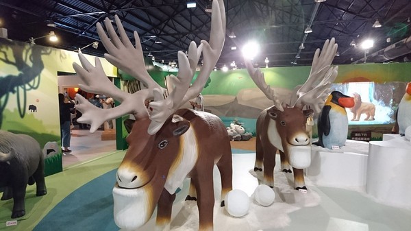 扭蛋星球特展(高雄場):高雄駁二特區~扭蛋星球~大型療癒戽斗動物們、搞笑太自由女神、巨型甜點、可怕水果殭屍~登陸了~北高同步~展期6/22-9/12