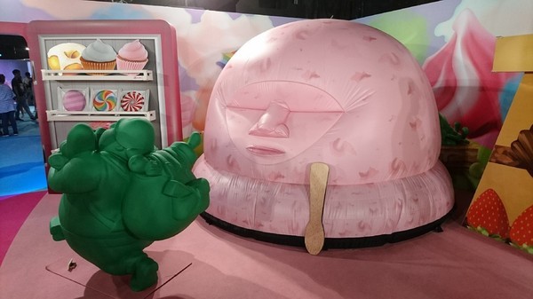 扭蛋星球特展(高雄場):高雄駁二特區~扭蛋星球~大型療癒戽斗動物們、搞笑太自由女神、巨型甜點、可怕水果殭屍~登陸了~北高同步~展期6/22-9/12