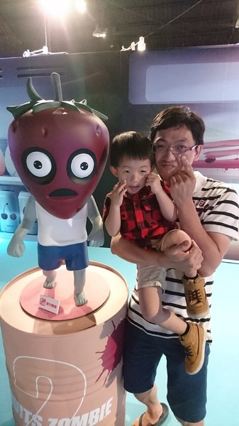 扭蛋星球特展(高雄場):高雄駁二特區~扭蛋星球~大型療癒戽斗動物們、搞笑太自由女神、巨型甜點、可怕水果殭屍~登陸了~北高同步~展期6/22-9/12