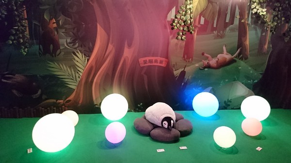 扭蛋星球特展(高雄場):高雄駁二特區~扭蛋星球~大型療癒戽斗動物們、搞笑太自由女神、巨型甜點、可怕水果殭屍~登陸了~北高同步~展期6/22-9/12