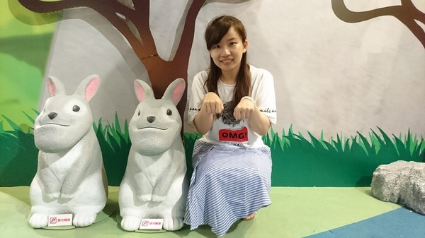 扭蛋星球特展(高雄場):高雄駁二特區~扭蛋星球~大型療癒戽斗動物們、搞笑太自由女神、巨型甜點、可怕水果殭屍~登陸了~北高同步~展期6/22-9/12