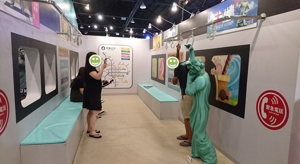 扭蛋星球特展(高雄場):高雄駁二特區~扭蛋星球~大型療癒戽斗動物們、搞笑太自由女神、巨型甜點、可怕水果殭屍~登陸了~北高同步~展期6/22-9/12