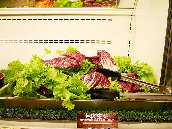 好奇太郎 創意自助鐵板燒：好奇太郎-新北江子翠創意自助鐵板燒  雞腿肉多種口味一次享用  無油更清爽  趕快發揮想像力  做出屬於自己的吃法吧