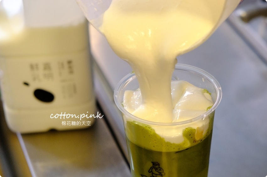 紅到澳門人都來加盟的飲料店台中第一家在大里！加了彈珠汽水的阿婆獨家配方只有茗時序喝得到