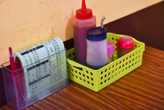 天慈素食忠勇店：台中南屯區美食-CP值超高的平價素食餐廳，滷味$5元起，必點招牌炒飯！